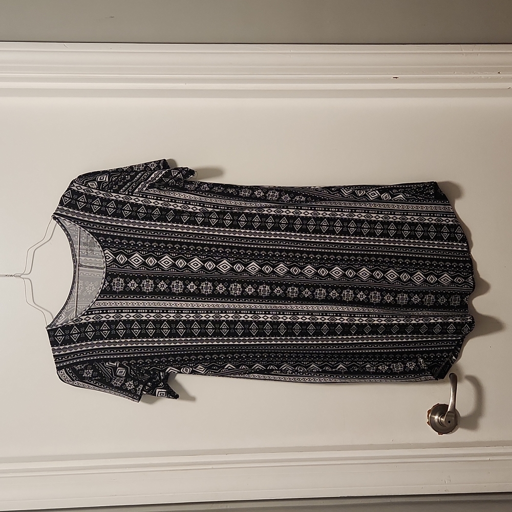 Bobbie Brooks, Size Extra Large, Black and White